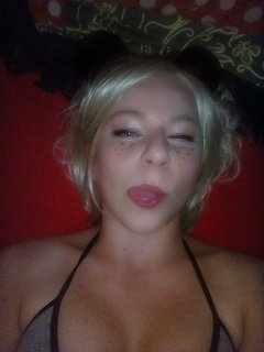 sluttyDaughter95