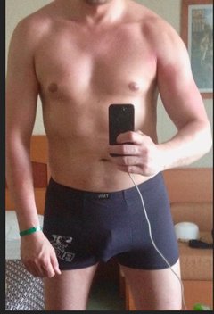 adam32poz