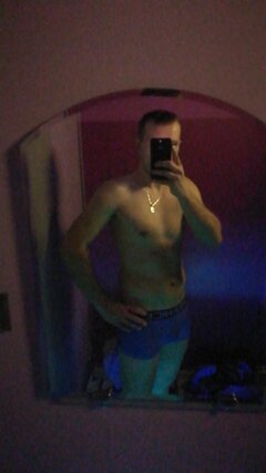 Adam7722