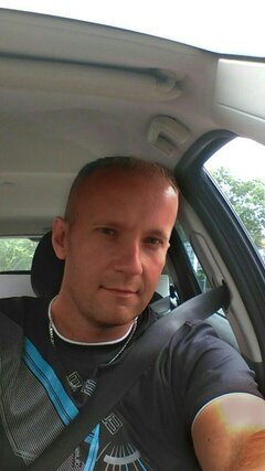 Tomek698107