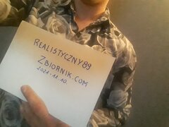 Realistyczny89