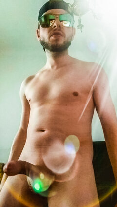 HotGuy89