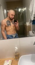 MlodyKing689