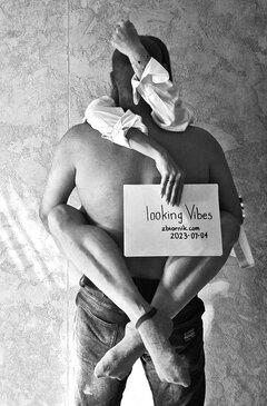 lookingVibes