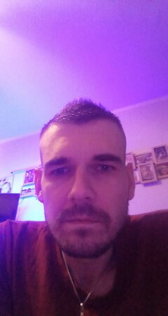 BeeNeS9090