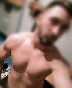 CiekawaPara7777