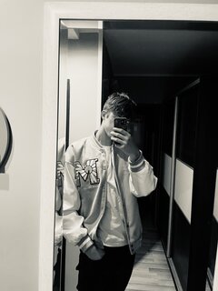 LonelyBoy20