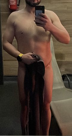 BrunetEsteta