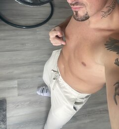 Chris10011