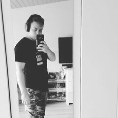 Lewy9904