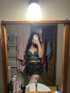 Honeybitch