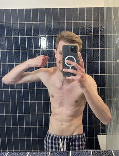 ToyBoy98XXX