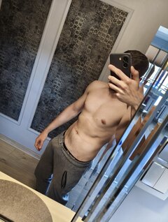Send_Nudes6981