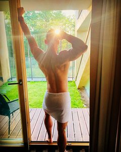 DominantVibe6