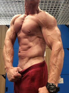 MilitaryMuscle
