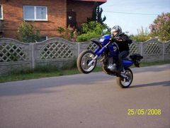 XT na kole.JPG