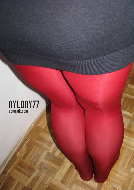 w czerwonych tyłem;) - nylony77
