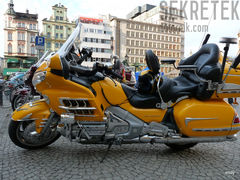 P1040322-1.JPG
