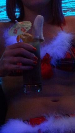 w pewnym klubie super drink