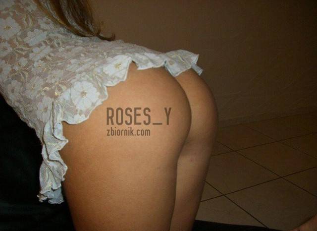 DSC32548.jpg - Roses_y