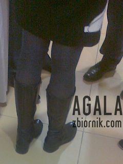 051220122331v.jpg