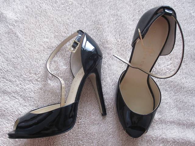 211.jpg - HighHeelsShot