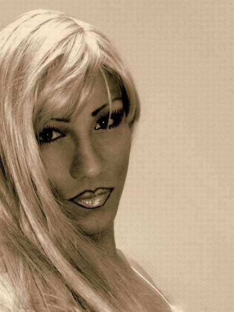 Blondyneczka - translaleczka