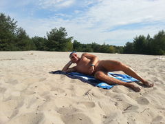naga plaża