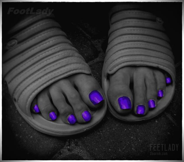 Art#13 - FeetLady