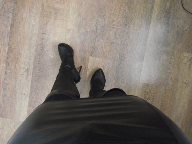 DSCF3577.JPG - heelstgirl