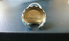 "Tu i teraz"