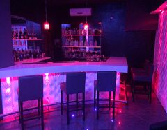 Bar:)