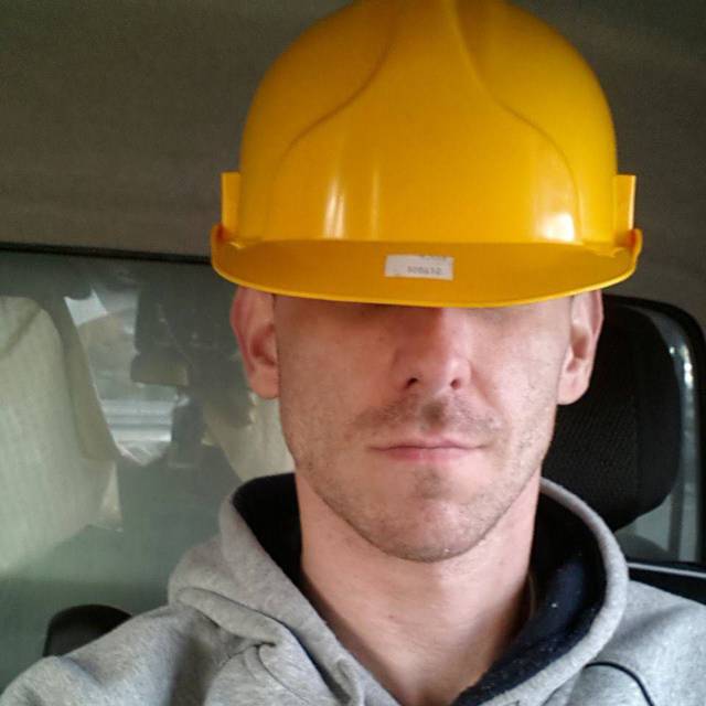 10153900_10203048479472243_1350039947516476289_n.jpg - robbysy81