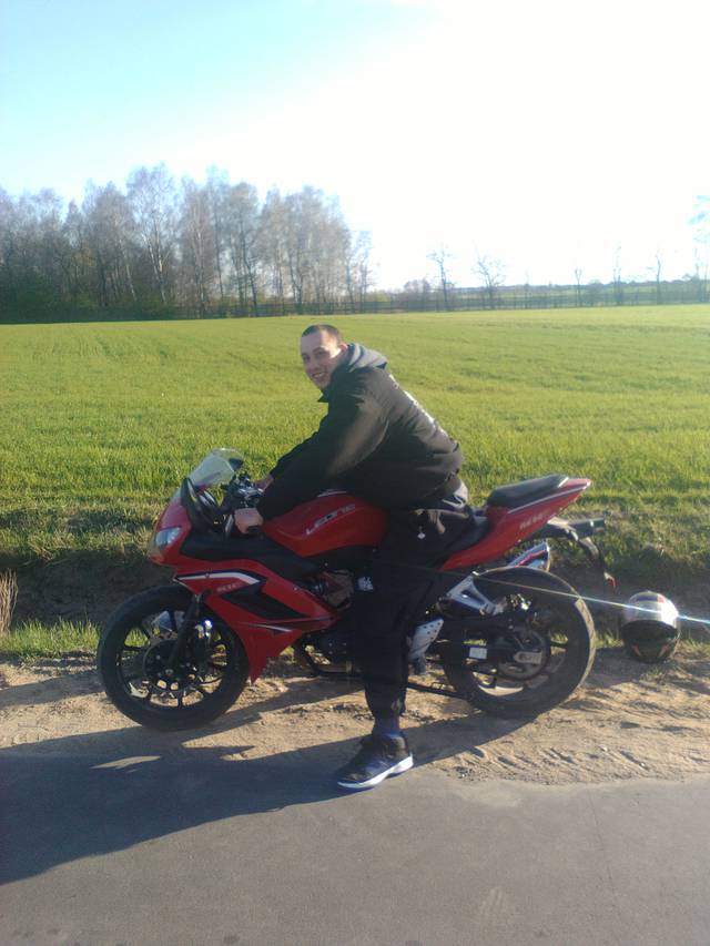 mlody990