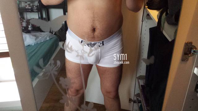 sym1