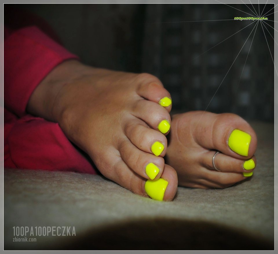 Neon Yellow #17 - 100pa100peczka