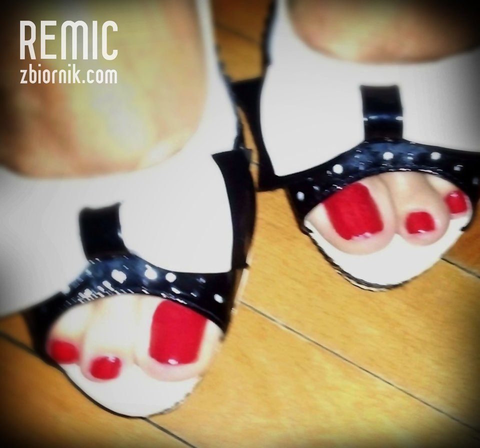 Stopki sąsiadki - Remic