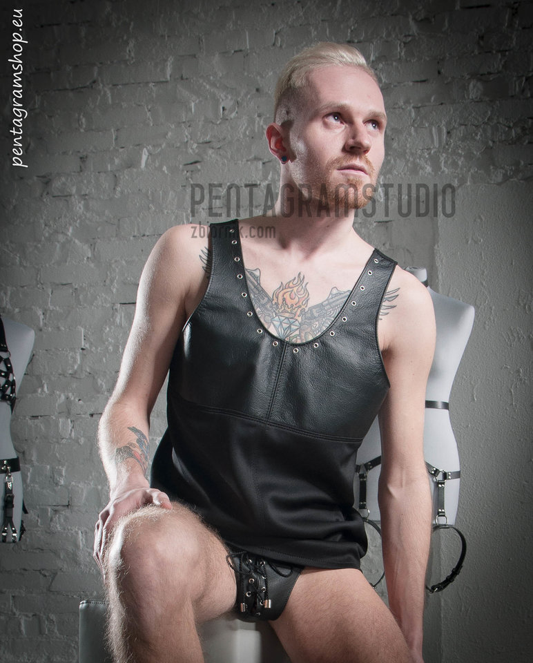 Female leather top "Armoured" - on pentagramshop.eu - pentagramstudio