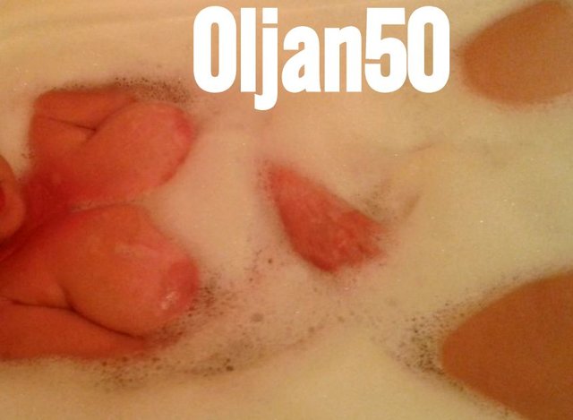 Panienka w wanience - oljan50