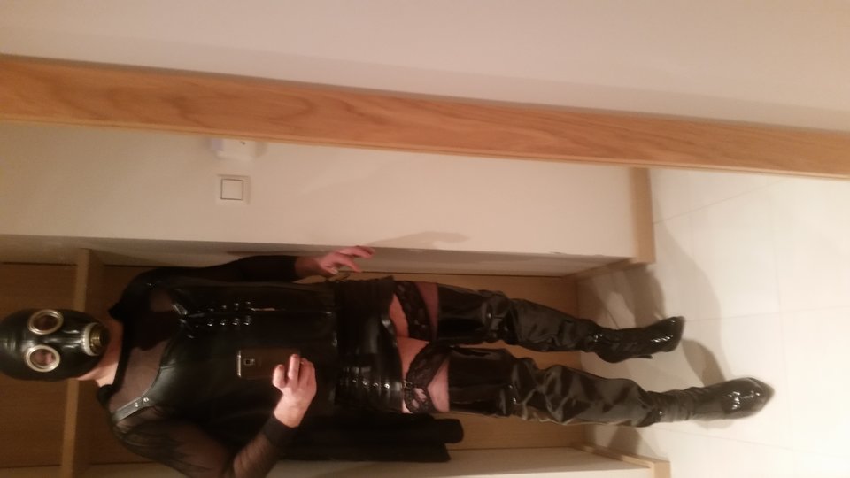 1-2.jpg - Latex_mask