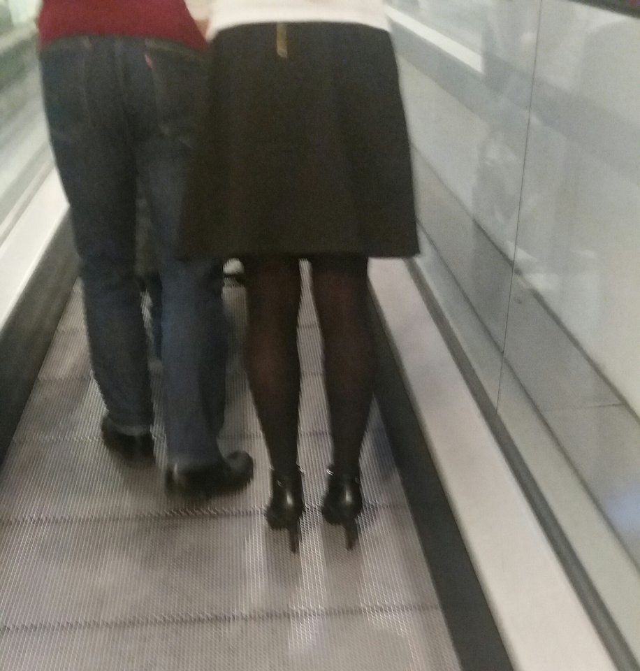 20161218_150335.jpg - iPantyhose