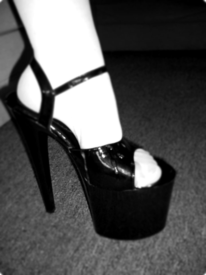 939_1000.jpg - lilyheels