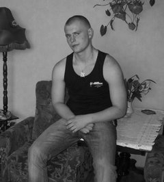 32238061_800_s.jpg
