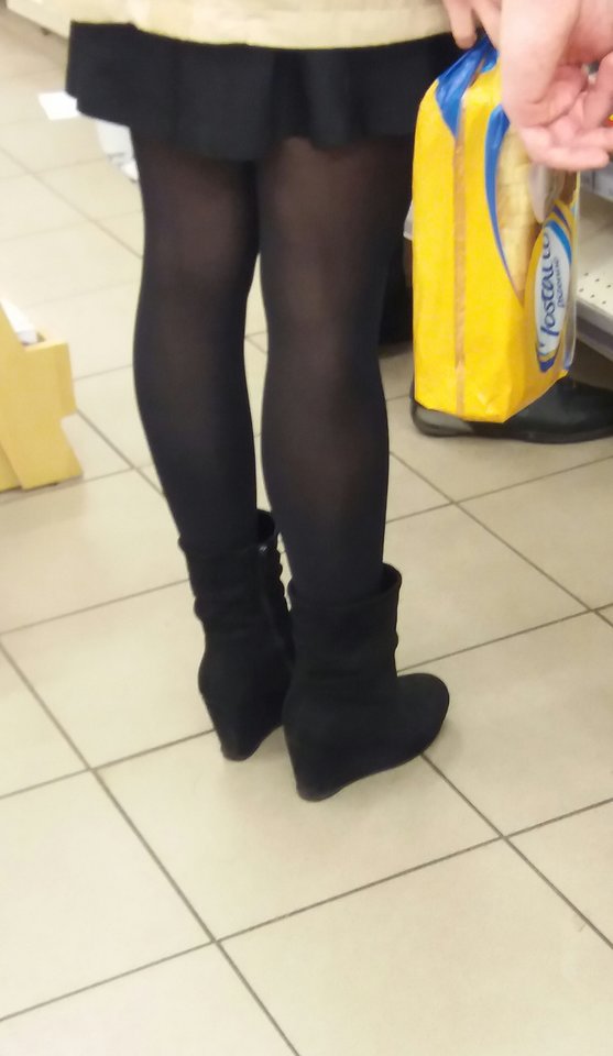 20170413_002131.jpg - iPantyhose