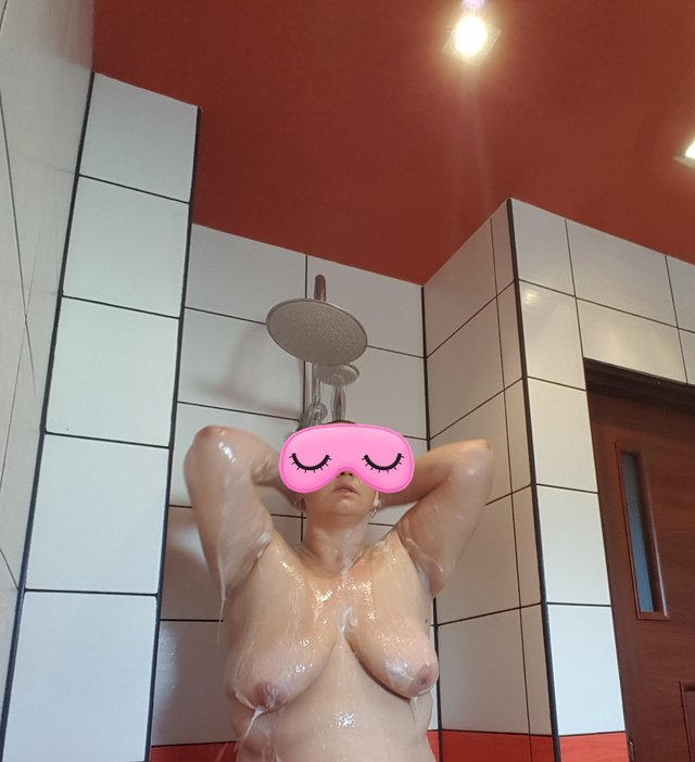 Moniqda75
