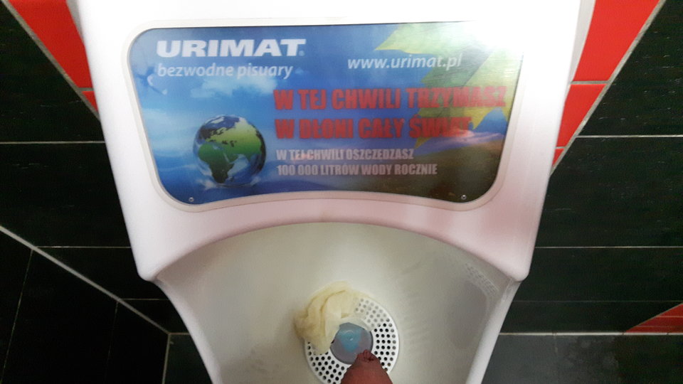 CAŁY ŚWIAT  ...   :) - QRKIN