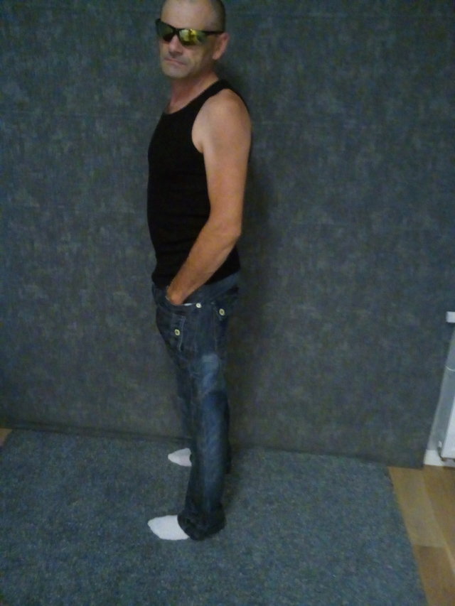 Escort_Man