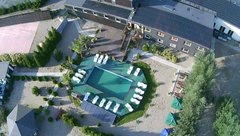 Jacuzzi Club & Resort