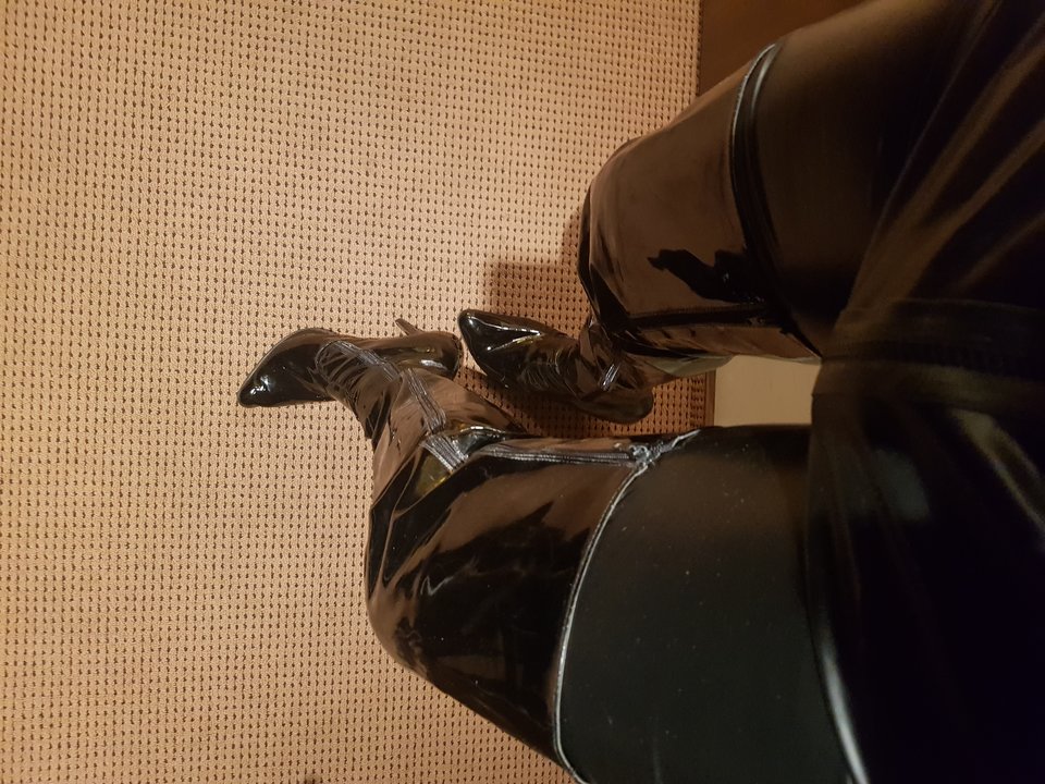 20171024_232820.jpg - Latex_mask