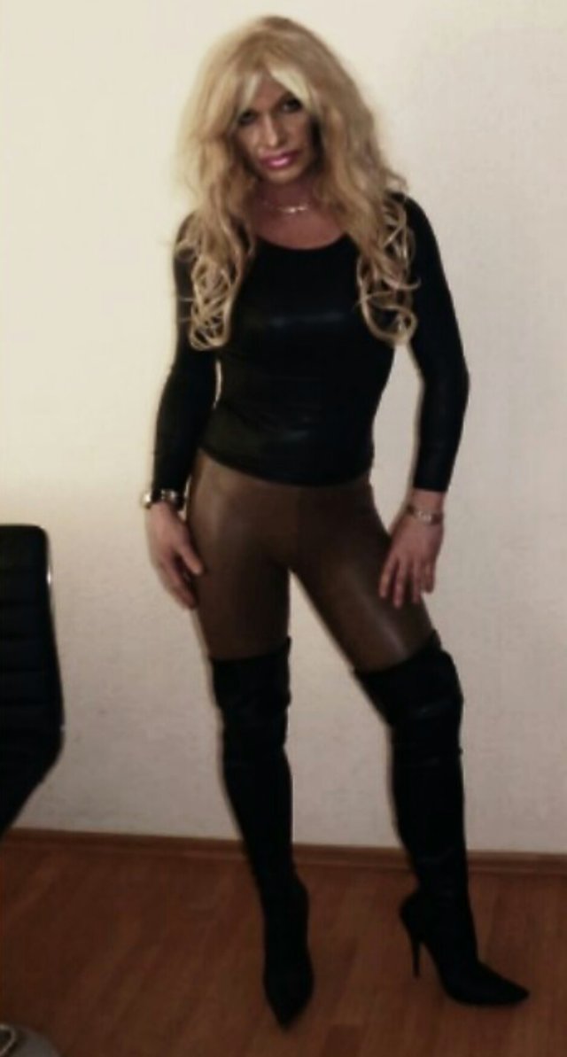 DominaAgnes